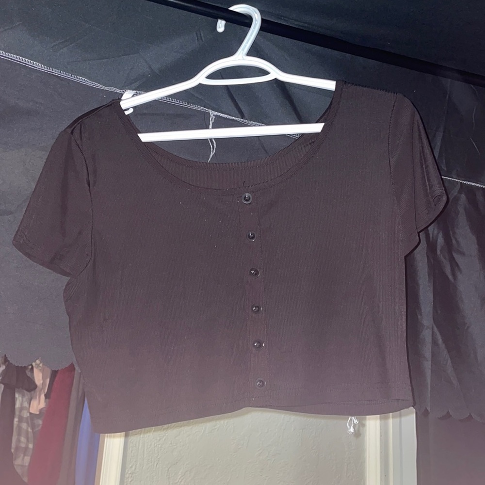 Black crop top